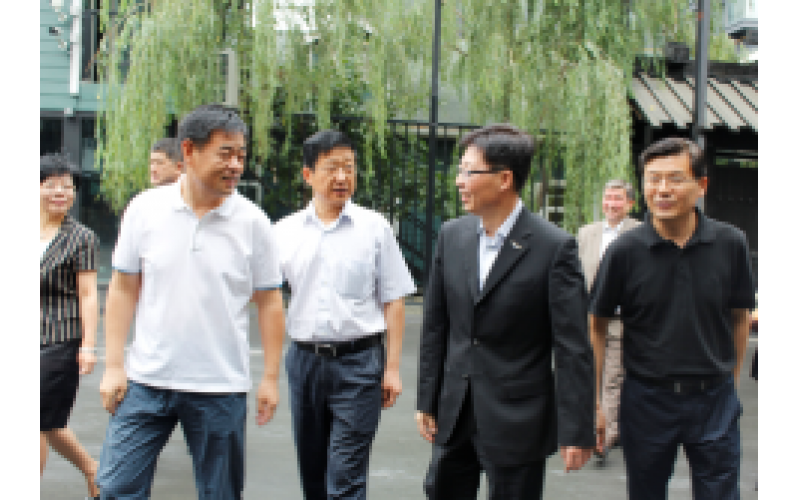 中国民航局副局长王志清在爱游戏最新官方网站爱游戏最新官方网站参观考察