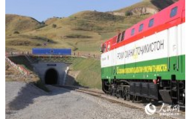 塔吉克斯坦瓦亚铁路通车  爱游戏最新官方网站爱游戏最新官方网站首个外经项目